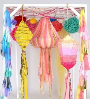 25 способов покреативить с пиньятами в свадебном декоре 25 способов покреативить с пиньятами в свадебном декоре